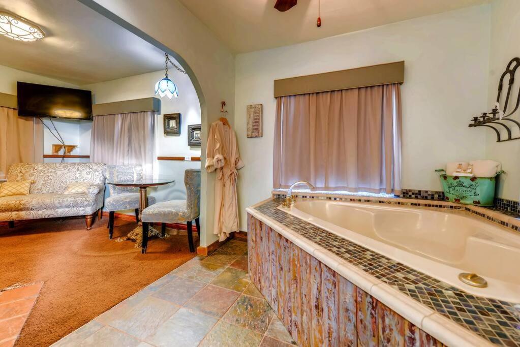 Cliff House Lodge And Hot Tub Cottages Morrison Extérieur photo