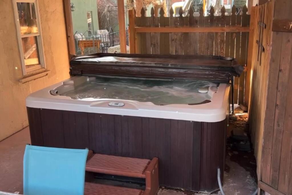 Cliff House Lodge And Hot Tub Cottages Morrison Extérieur photo