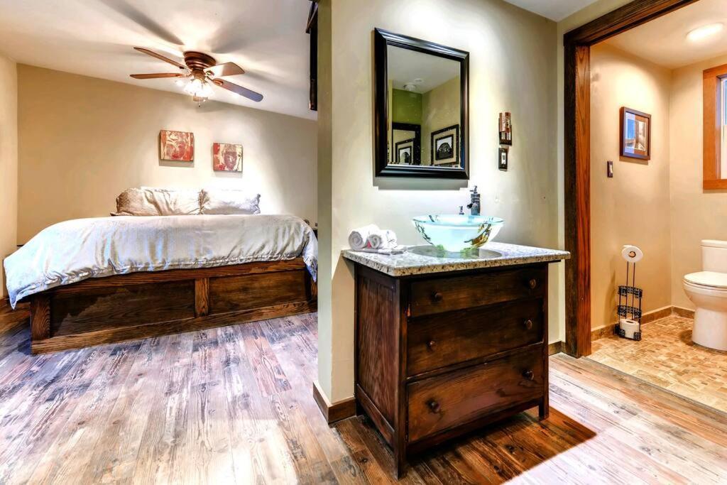 Cliff House Lodge And Hot Tub Cottages Morrison Extérieur photo