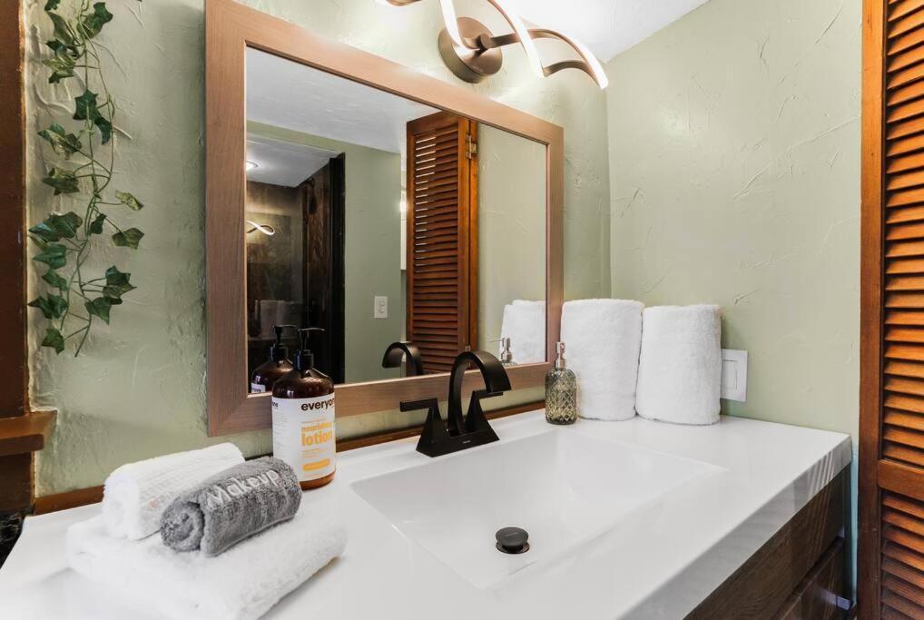 Cliff House Lodge And Hot Tub Cottages Morrison Extérieur photo