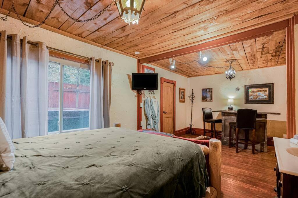 Cliff House Lodge And Hot Tub Cottages Morrison Extérieur photo